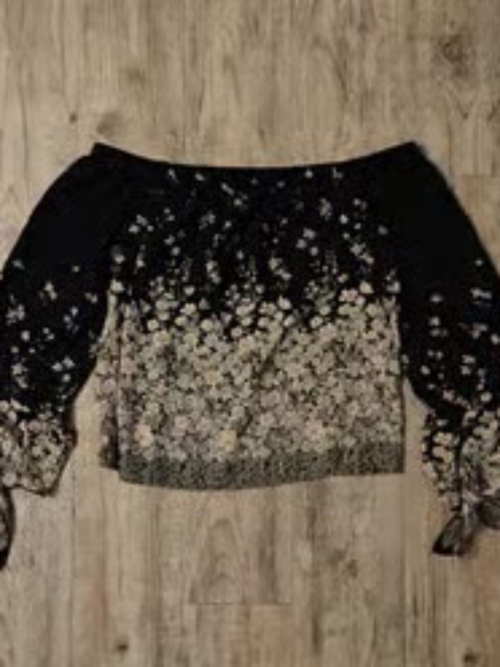 Charlotte Russe SIZE LARGE L Off-the-Shoulder Top Size LOT5757